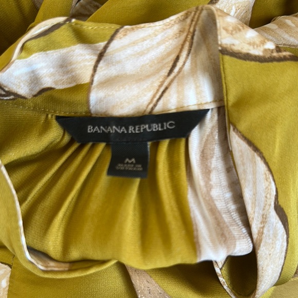 Elegant Olive Green Wrap Dress - Picture 3 of 3